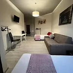 Sleep&fly Center - Transfer From Bgy Airport & Late Check-in Service Available Lägenhet