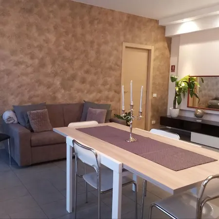 Apartament Sleep & Fly Bgy Airport-station-center